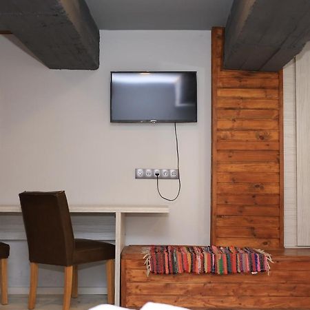Hotel Ikalto Tbilisi Bagian luar foto