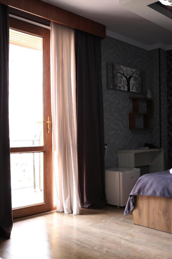 Hotel Ikalto Tbilisi Bagian luar foto