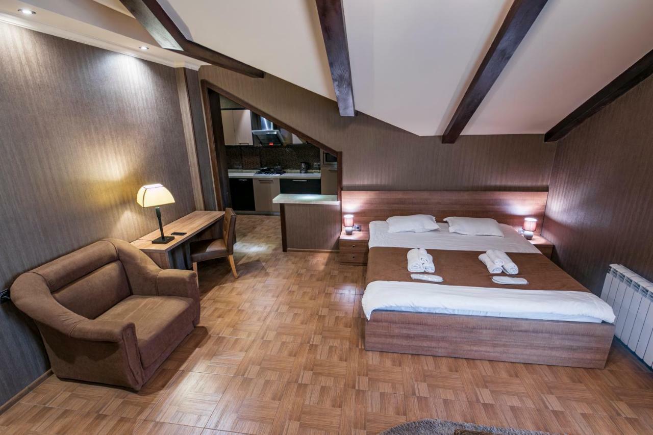 Hotel Ikalto Tbilisi Bagian luar foto
